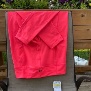 (NWT) UNDER ARMOUR leggings. Size Sm